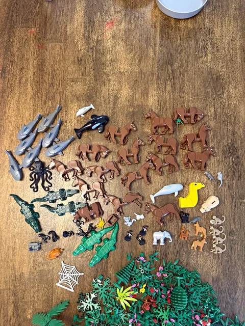 LEGO Bulk Lot Animals & Plants Foliage Horse Crocodile Snake Spider