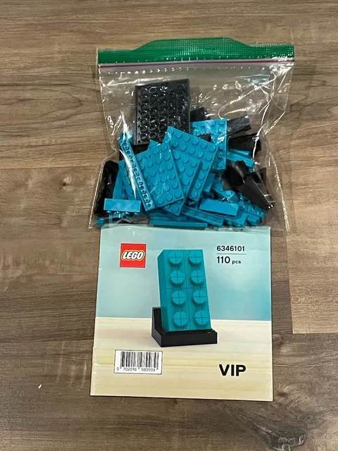 LEGO Promotional: Buildable 2x4 Teal Brick (6346101) 100% Complete