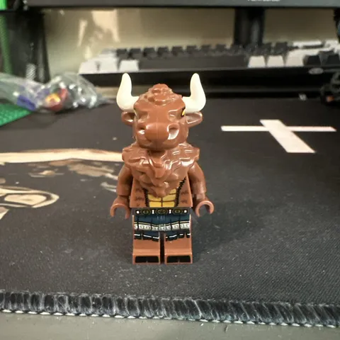 LEGO Minifigures Series 6 Minotaur Collectible Minifigure 2012 Figure Only OD3