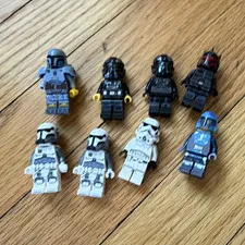 Random Lego pilots with stormtrooper mandilorions and new clones