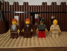 LEGO Minifigures Lot of 4 Minifigures read desc