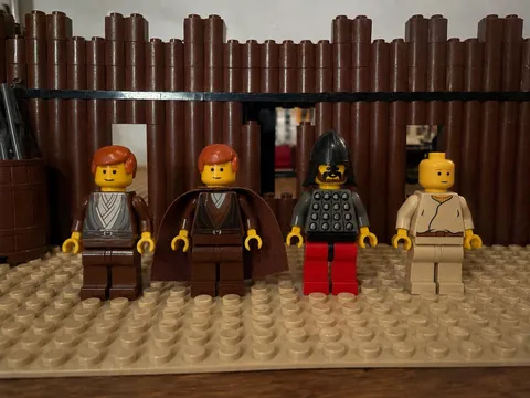LEGO Minifigures Lot of 4 Minifigures read desc