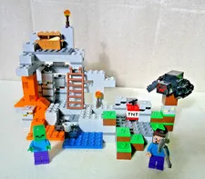 Minecraft LEGO The Cave 2113 ~ Box & Instructions included ~ Complete ~