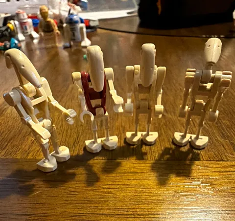 LEGO Star Wars Battle Droid Minifigure Lot of 4 (Tan) Plastic Figures