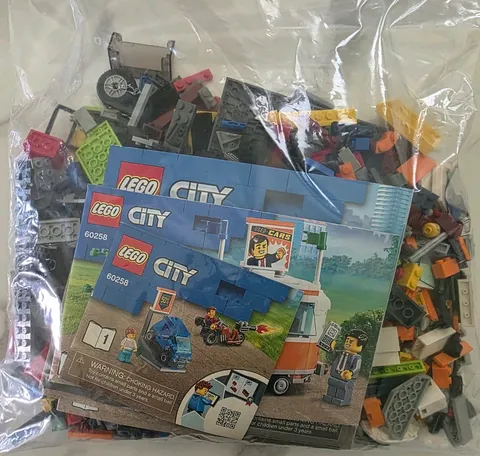 LEGO City 60258 Tuning Workshop
