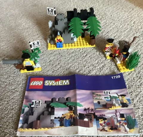 LEGO Pirates #1729 Barnacle Bay 100% complete with instructions