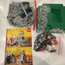 LEGO 6081 King’s Mountain Fortress Castle LEGOLAND Parts Set w/ Manual