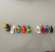 LEGO Minifigure Lot of 8 Assorted Figures with Weapons & Accessories