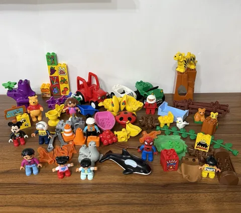 Lego Duplo Lot Pooh Animals Zoo Orca Disney Dinosaur Farm Tractor Parts Pieces
