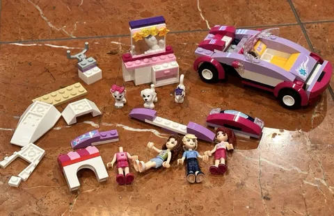 LEGO EMMA'S SPORTS CAR 41013 FRIENDS PUPPY MINI FIGURINES MIXED LOT EUC