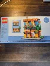 LEGO Promotional: Houses of the World 1 (40583)