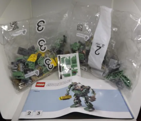 LEGO Avatar - Neytiri & Thanator vs. AMP Suit Quari (75571) AMP Suit Quari