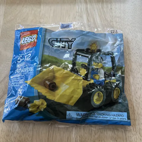 LEGO City 30151 Mining Dozer NEW! Front-end Loader Gold Crystal Miner Town