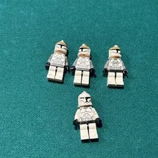 LEGO Star Wars Phase 1 Clone Gunners and Clone Trooper Mini figures Lot of 4