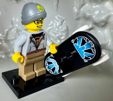 LEGO 8804 CMF Series 4 Street Skater Minifigure col04-9 Complete w Accessories
