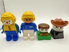 Lego Duplo - Lot Of (4) Vintage Figures