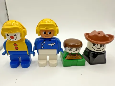 Lego Duplo - Lot Of (4) Vintage Figures