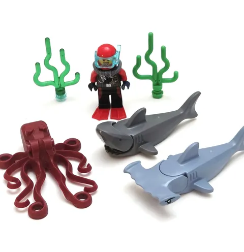 LEGO Sea Animal Bundle Shark Octopus Hammerhead Minifigure Diver Seaweed Lot