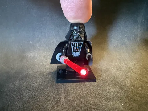 Lego Star Wars Darth Vader Light Up Lightsaber Minifigure SW0117 w/battery Kit