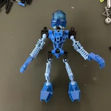LEGO BIONICLE: Gali (8533) no canister/ no instructions 