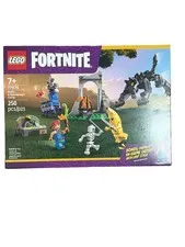 LEGO Fortnite 77075 Peely & Sparkplug’s Camp Durr Bus