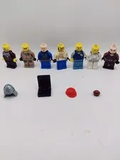 LEGO Mini Figure Lot Of 7 Some Are Star Wars Mini Figures