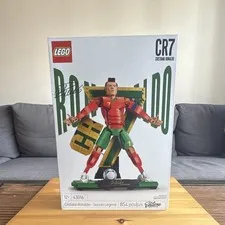 LEGO Cristiano Ronaldo Soccer Legend 43016 854 pcs 12+ 2 in 1 Box
