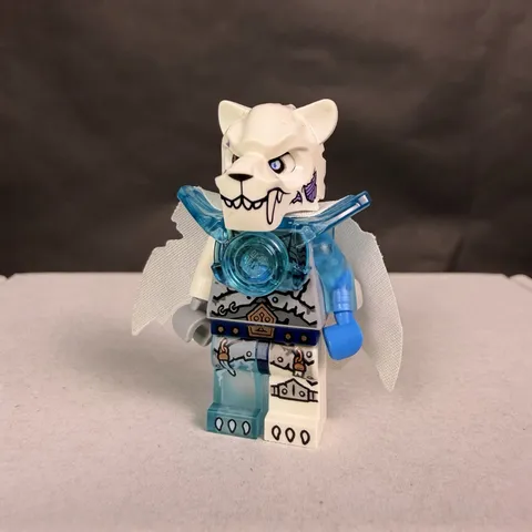 Lego Legends of Chima Sir Fangar Minifigure White Cape 70147 70143 70224