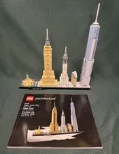 LEGO ARCHITECTURE: New York City (21028) 100% complete (no box)