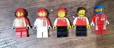 LEGO Minifigures 5 Race Car Team Ferrari