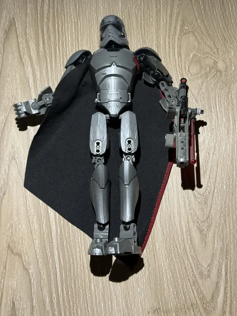 LEGO Star Wars: Captain Phasma (75118) Used - No box - No physical instructions 