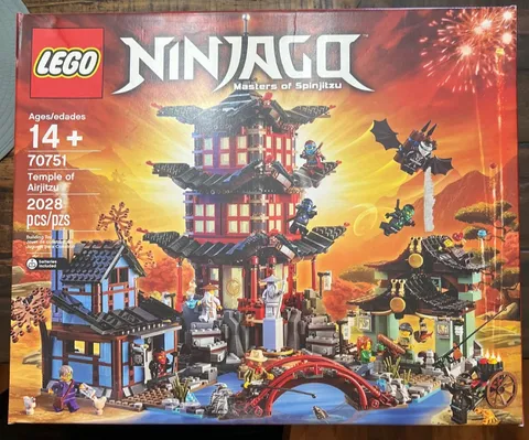 LEGO NINJAGO: Temple of Airjitzu (70751)
