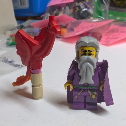 LEGO Vintage Harry Potter Dumbledore And Fawkes