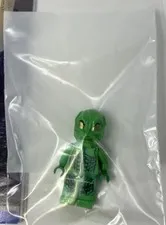LEGO Spider-man Green Goblin Minifigure SPD006: Green Goblin 2,  RARE Gold Eyes