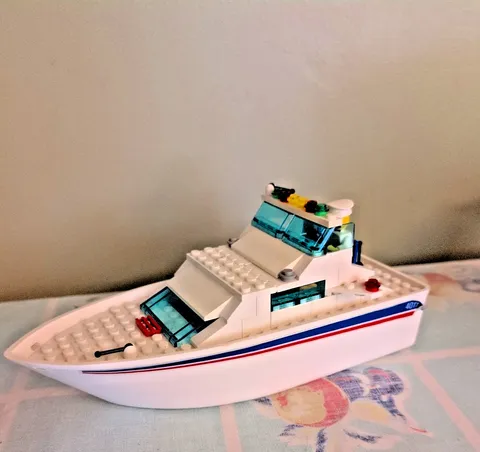 Vintage LEGO Boats Cabin Cruiser # 4011 Set 1991 Retired Assembled Captain Fig