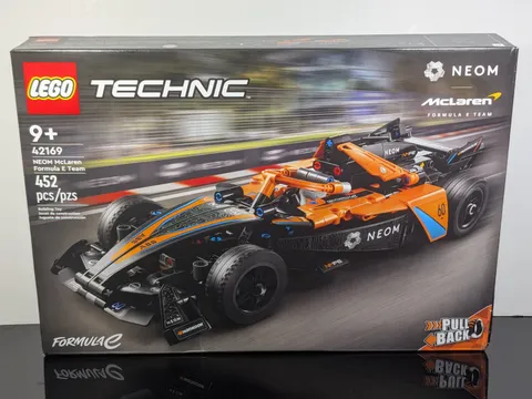 LEGO TECHNIC: Neom Mclaren Formula E Race Car (42169)