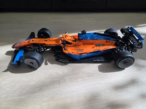 Lego Technic McClaren F1 42141 (100% Complete, With Instruction Manual, No Box)