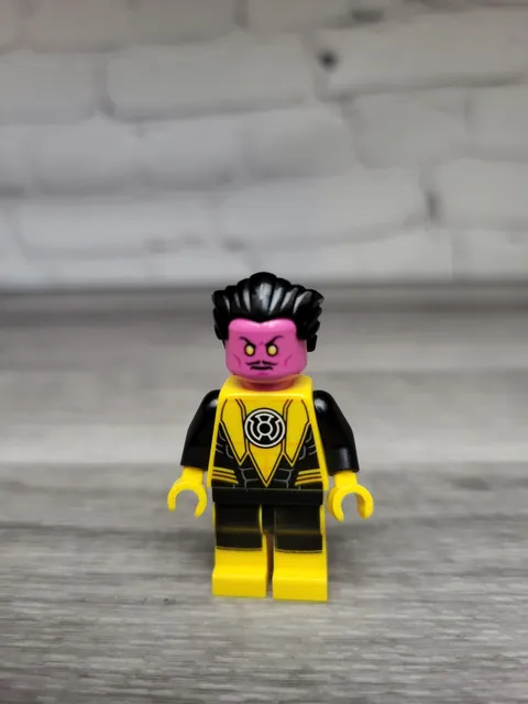 Lego DC Comics 76025 Green Lantern vs. Sinestro Minifigure Retired