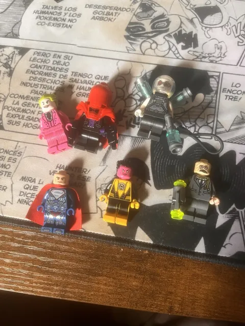 LEGO DC Villains bundle (all bundles come with extra mini figure from last pic)