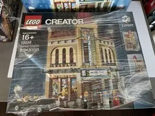LEGO Creator Expert: Palace Cinema (10232) | New | Retired | Some Box Damage