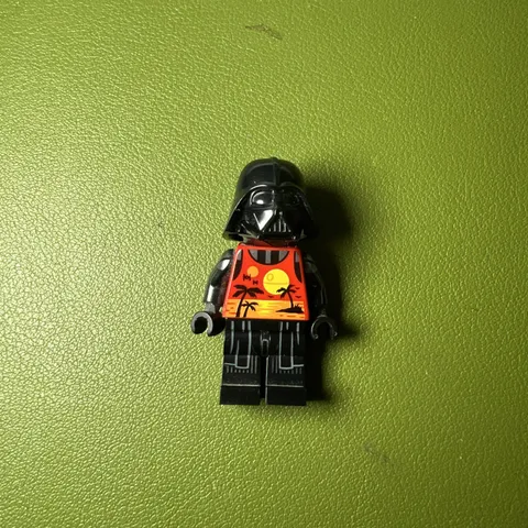 LEGO Star Wars - Advent Calendar Darth Vader Minifigure, Summer Outfit (75340)