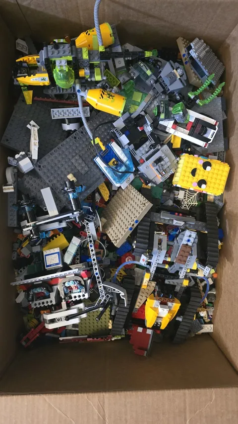 Huge LEGO Bulk Lot 29.6 lbs - Mixed Bricks, Parts, Pieces, Plates - 99% Genuine