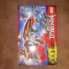 LEGO NINJAGO Final Flight of Destiny's Bounty 70738 1253pcs Age 9-14 damaged Box