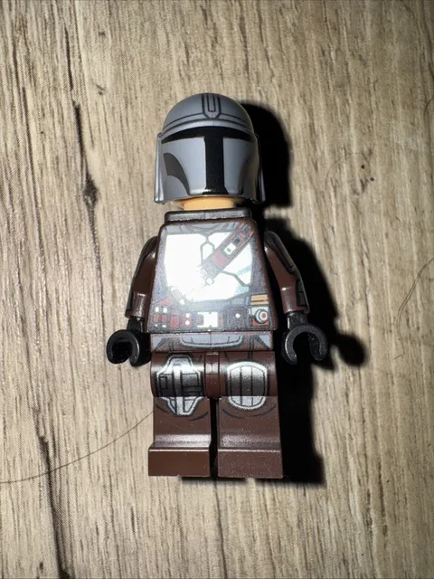 Lego Star Wars - RARE Mandalorian Din Djarin Mando 75299 Silver SW1135