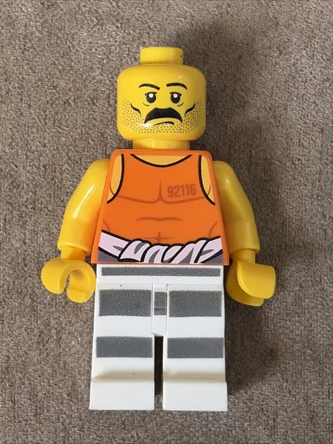 LEGO Minifigure Police Jail Prisoner 92116 Prison Island