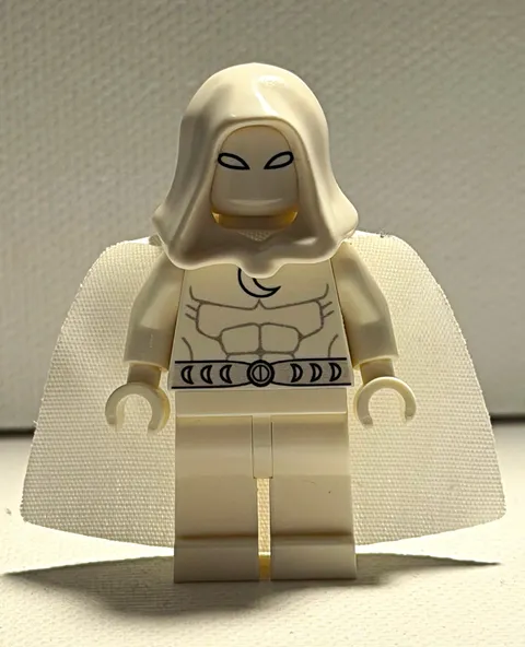LEGO Marvel Moon Knight Minifigure White Outfit w/ Hood & Cape LMSH1