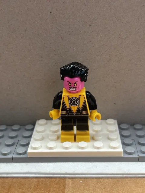 Genuine - LEGO® Super Heroes™ - Set 76025 - Sinestro - Minifigure SH0144 - U