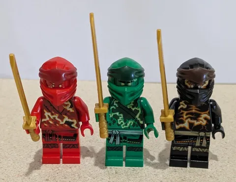Lego Ninjago Lot of 3 SPINJITZU BURST minifigs KAI, LLOYD, COLE