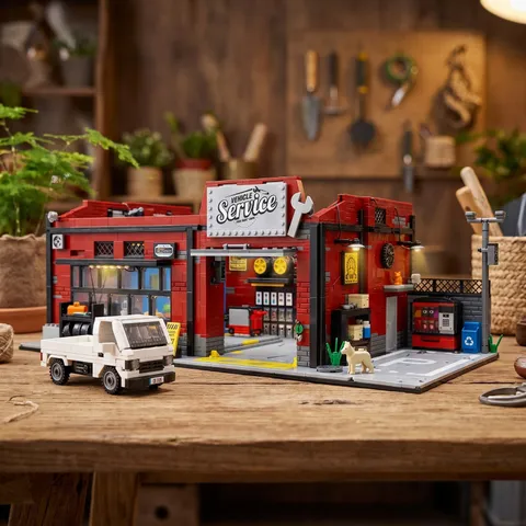 Automotive Workshop Garage Building Moc 60457 60443 72035 10456 60497 71837 60445