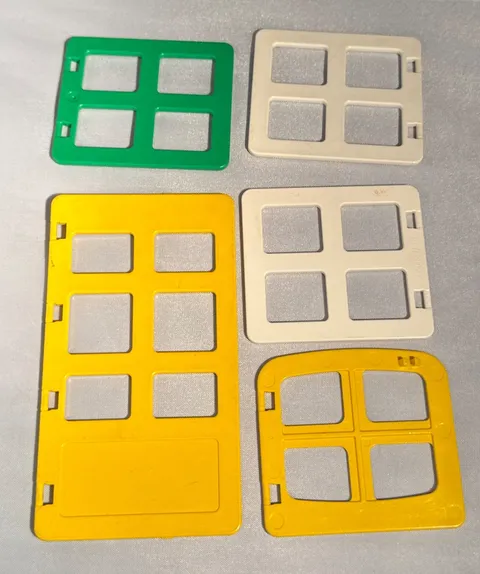 Vintage RARE Lego Duplo Lot 5 Windows & Doors Green Yellow White